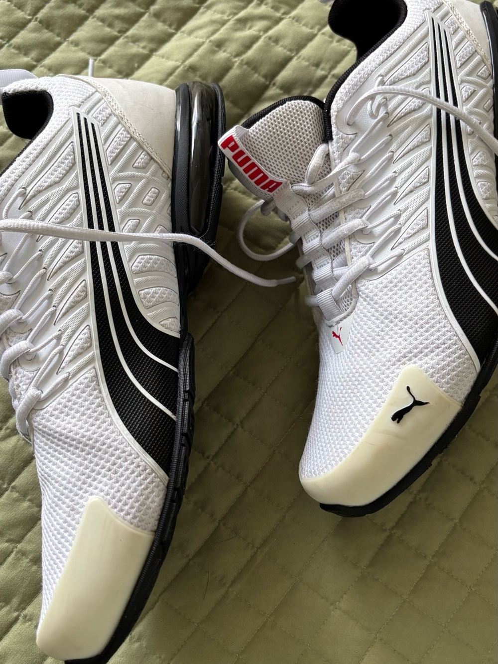 Puma Men’s White Mesh Athletic Shoes with Red Logo - Picture 2 of 5